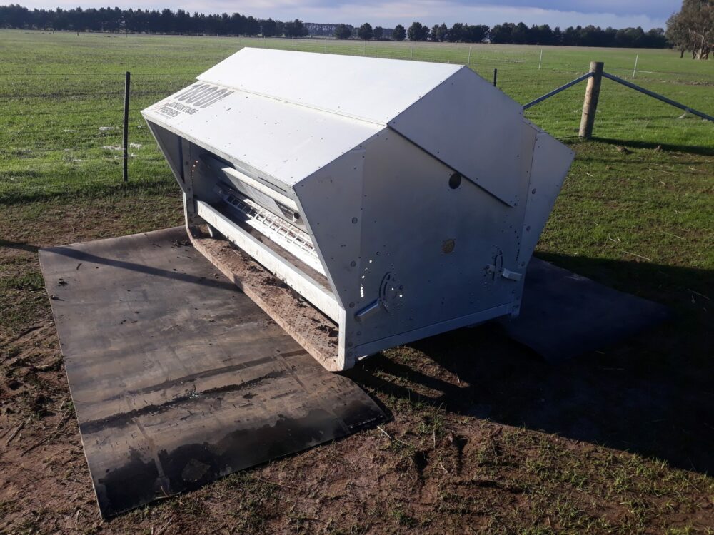 Using Rubber Mats with feeders more benefits than first thought